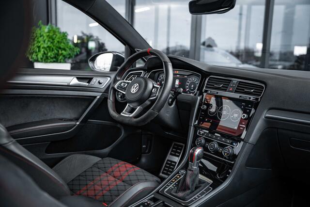 Volkswagen GOLF 7.5 2.0 TSI GTI TCR - Panorama | Akrapovic l Dynaudio | ACC | Camera