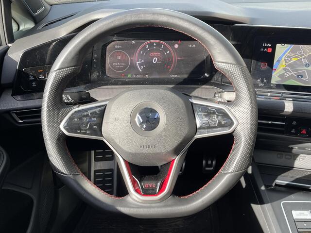 Volkswagen GOLF 2.0 TSI GTI Clubsport 19"/Panoramadak/H&K/IQ Lights/Black style/Dodehoek/Stoel + stuurverwarming/Keyless/Apple Carplay & Android Auto