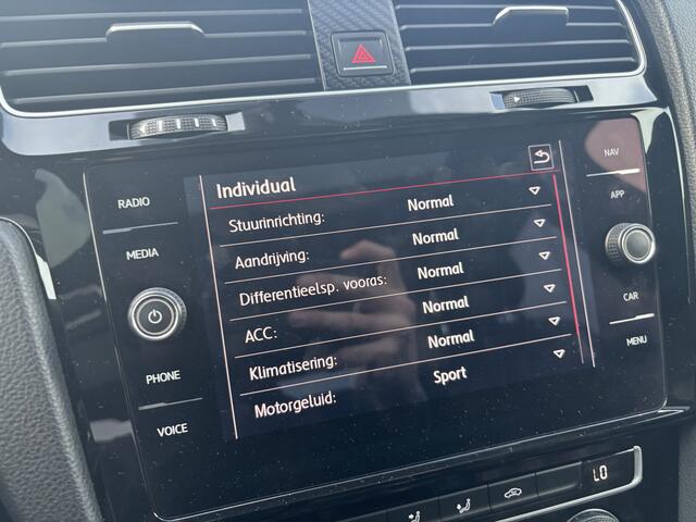 Volkswagen GOLF 2.0 TSI GTI 245PK Performance PANORAMADAK / FULL LED / SFEER / CARPLAY / NAVI / DAB+ / ACC / NL-AUTO