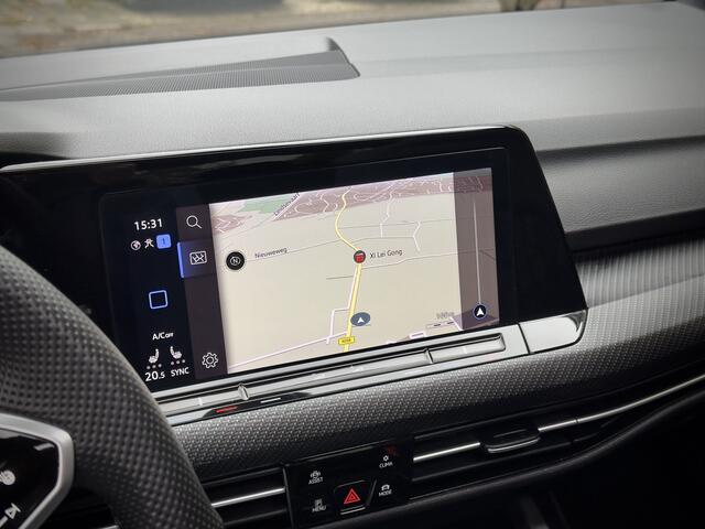 Volkswagen GOLF 1.5 eTSI AUT7 R-LINE PANODAK SPORT-INT NAVI DIGI-DASH APPLE-CARPLAY LED LMV PDC