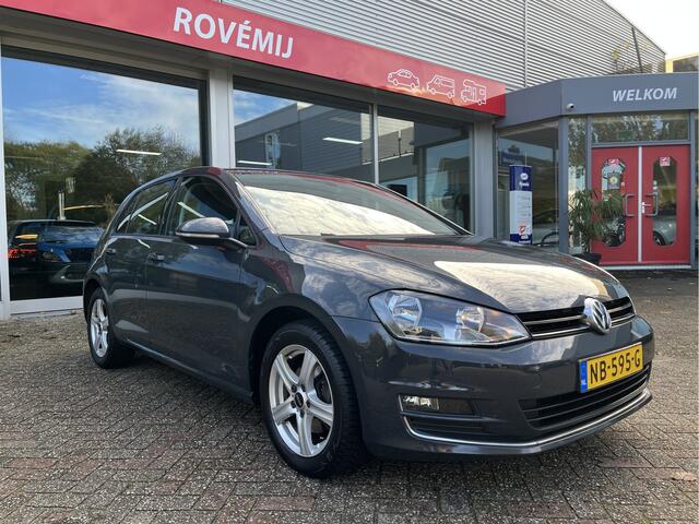 Volkswagen GOLF 1.4 TSI Connected Series Trekhaak, Camera, Cruise, Navi.