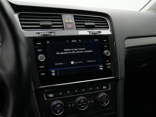 Volkswagen GOLF Variant 1.0 TSI 115 pk Comfortline Business | Stoelverwarming | Navigatie | Parkeersensoren voor/achter | Adaptive Cruise