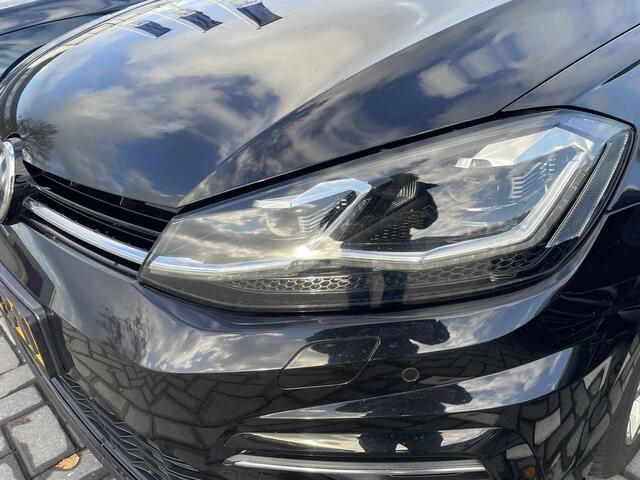 Volkswagen GOLF Variant 1.5 TSi 150 Pk Automaat Highline Business R-Line | Dynaudio | Volledig Leder | Camera | CarPlay | Trekhaak | LED | Stoelverwarming | Privacy Glass | Climate Control | 62.166 Km