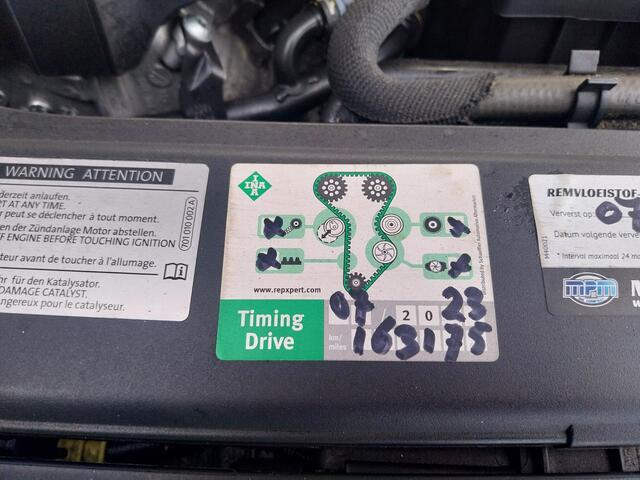 Volkswagen GOLF 1.6 TDI Highline R Line PANO DAK VIRTUAL COCKPIT ADAPT CRUISE MASSAGE STOEL LED NAVI ECC 18 INCH