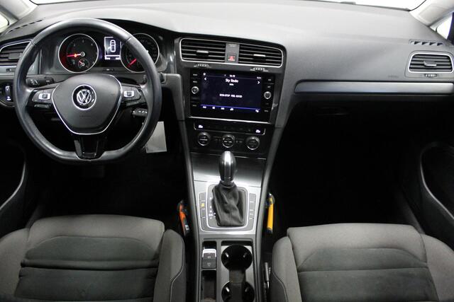 Volkswagen GOLF 1.6 TDI Comfortline Business | PDC-V/A | CARPLAY | ACC | 16'LMV | NAVIGATIE | LED | ELEK-RAMEN | DAB |