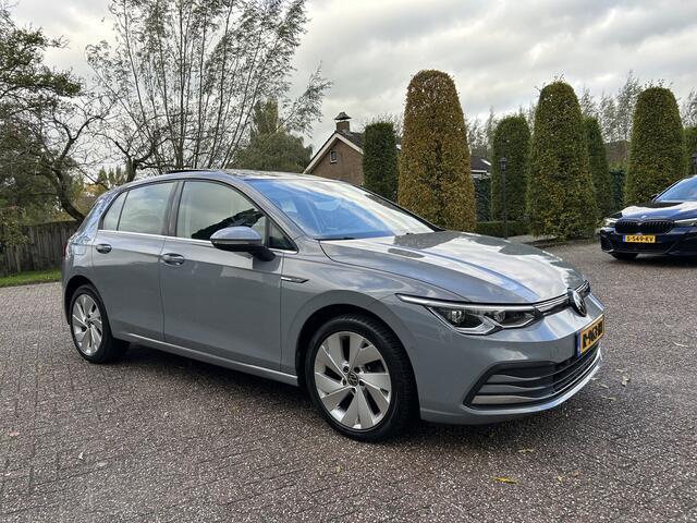 Volkswagen GOLF 1.5 eTSI Style
