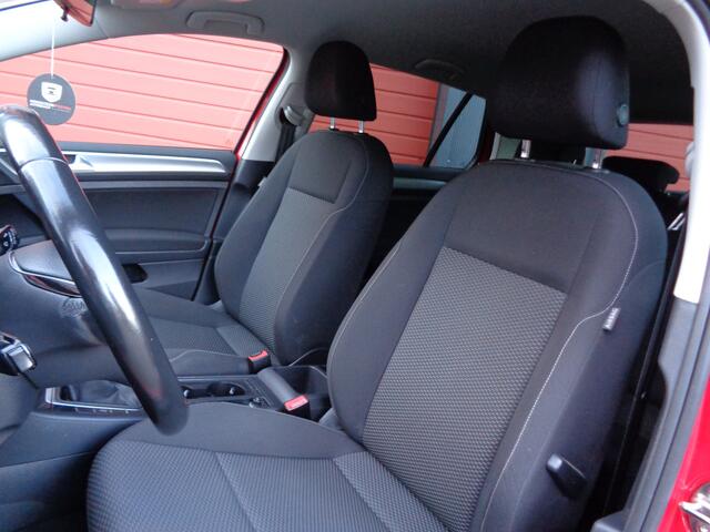 Volkswagen GOLF 1.0 TSI Trendline 110PK Airco Cruise LMV NL-Auto