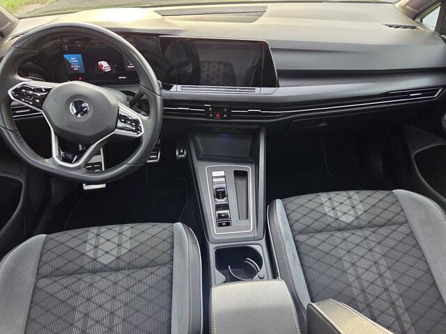 Volkswagen GOLF 1.5 eTSI R-Line Business+