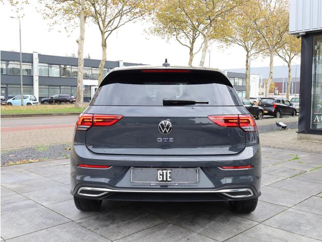 Volkswagen GOLF 8 GTE 245PK | Achteruitrijcamera | Stoel&Stuurverwarming | Carplay/Android | Trekhaak | Getint Glas |