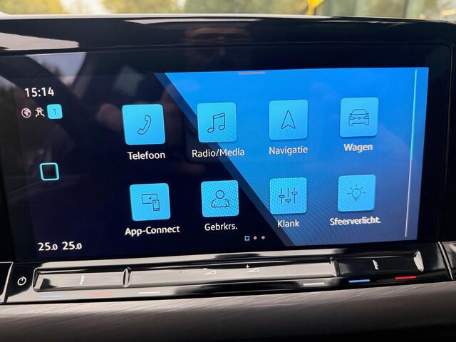 Volkswagen GOLF 1.5 eTSI Style