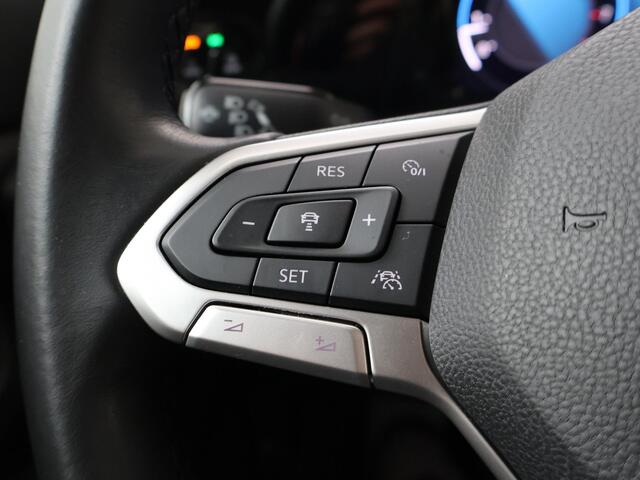 Volkswagen GOLF 1.5 TSI Style | 130 PK | Multifunctioneel stuurwiel | Cruisecontrol | Achteruitrij camera |