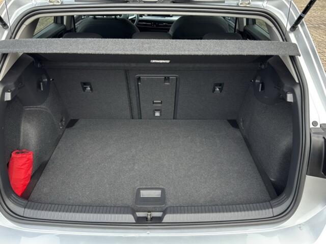 Volkswagen GOLF 1.5 TSI STYLE CAMERA/NAVI/ACC/MEMORY/STOEL-STUURVERW