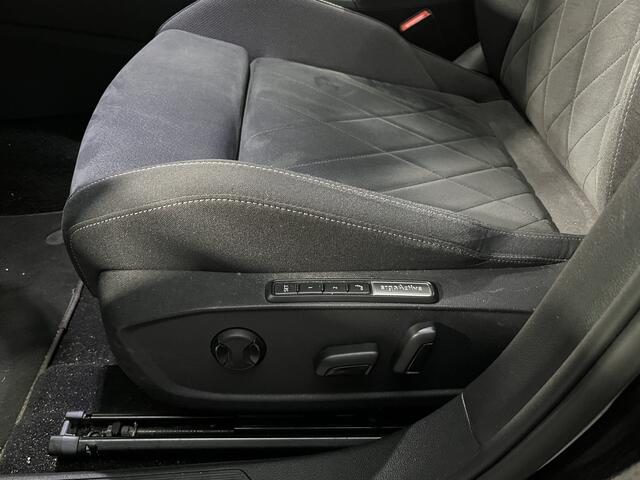 Volkswagen GOLF 1.4 eHybrid Style / AUTOMAAT/ PANO/ PARK. SENSOREN/ MEMORY SEATS/ ERGO ACTIVE/ STOEL-STUURVERWARM./ IQ. LIGHT/ ADAPT. CRUISE/ APP-CONNECT/ NAVI/ CLIMA/ 16" LMV