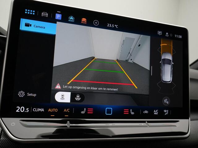 Volkswagen GOLF 1.5 eTSI 150 pk DSG R-Line Edition | Panoramadak | IQ Light | Black Style | Head-up display | Sportstoelen | Stoel-/stuurverwarming | 18 inch