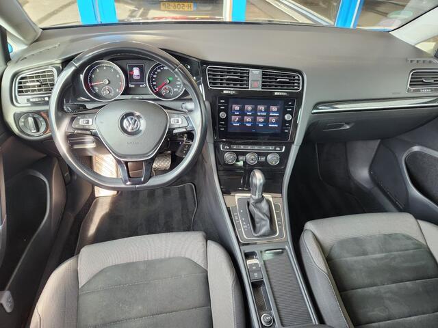 Volkswagen GOLF 1.5 TSI HIGHLINE AUT. 150PK trekhaak, clima, navi