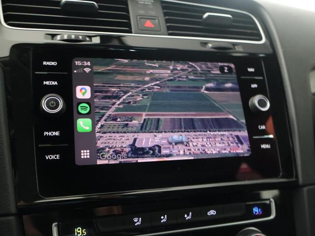 Volkswagen GOLF 1.5 TSI 130 PK IQ.DRIVE + LED | TREKHAAK | CAMERA | APPLE CARPLAY | DAB