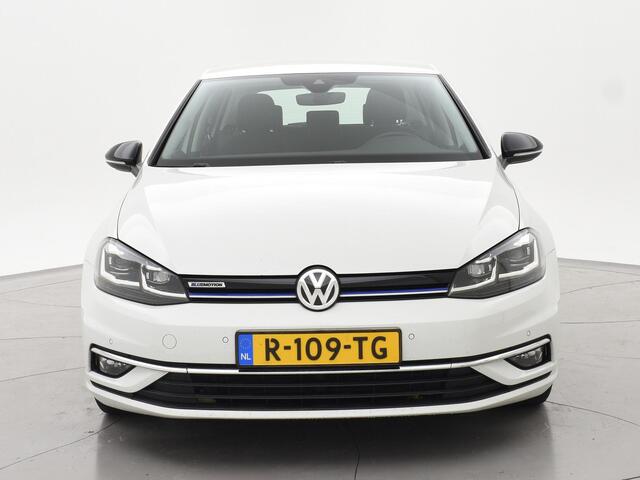 Volkswagen GOLF 1.5 TSI 130 PK IQ.DRIVE + LED | TREKHAAK | CAMERA | APPLE CARPLAY | DAB