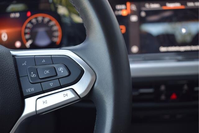 Volkswagen GOLF 1.0 eTSI Life Automaat Adaptive cruise, Navi,