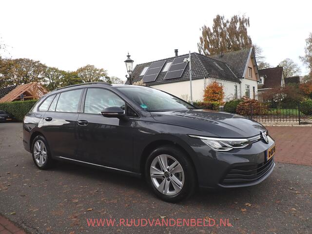 Volkswagen GOLF Variant 1.5TSI Life Business ACC / LED / VIRTUAL / CARPLAY