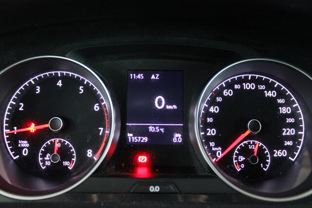 Volkswagen GOLF 1.0 TSI Comfortline / Navigatie / Adaptive Cruise. / PDC voor + achter / Carplay / Android auto /