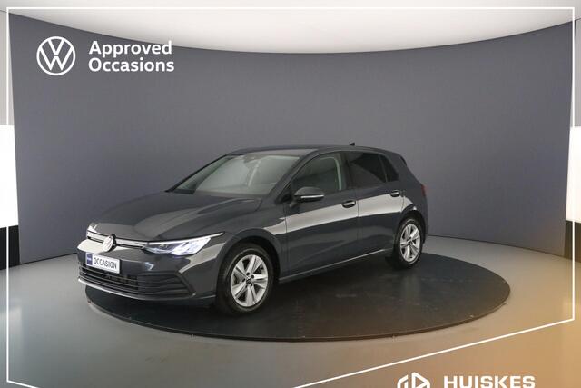 Volkswagen GOLF Life 1.5 eTSI 130pk DSG Automaat Adaptive cruise control, Achteruitrijcamera, LED koplampen, Stuurwiel verwarmd, App connect, Stoelverwarming, Parkeersensoren