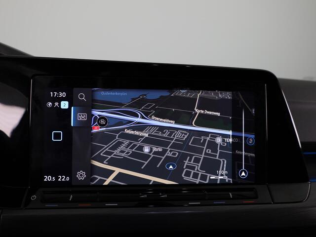 Volkswagen GOLF 1.5 eTSI Style Navigatie | Parkeersensoren | Adaptieve cruise control | Camera | 19 inch |