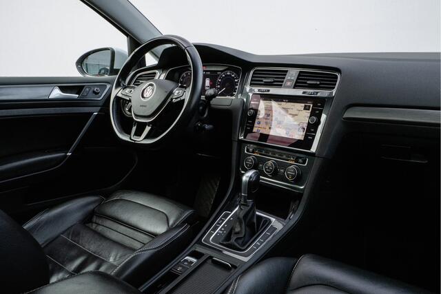 Volkswagen GOLF Variant 1.5 TSI 130pk Aut. Comfortline Business Trekhaak/ Panoramadak/ Camera/ Adapt. cruise/ Lederen int.