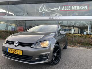 volkswagen-golf-1.2-tsi-trendline-a