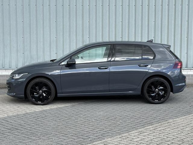 Volkswagen GOLF 8.5 1.5 e-TSI Life Edition Automaat / Apple CarPlay & Android Auto / Automaat / Achteruitrijcamera / DAB / Parkeersensoren Voor + Achter / Stuur & Stoelverwarming / Adaptieve Cruise Control / Keyless Entry / Digitale Cockpit / Zwarte Lichtmetalen wielen 