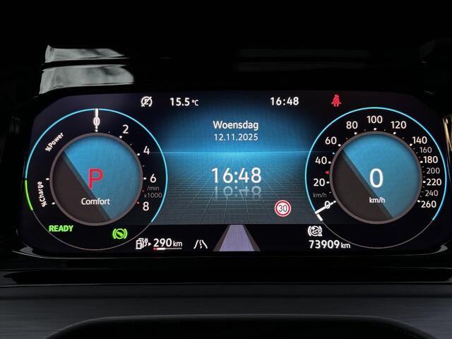Volkswagen GOLF 1.4 eHybrid Style Memory Seats | Panoramadak