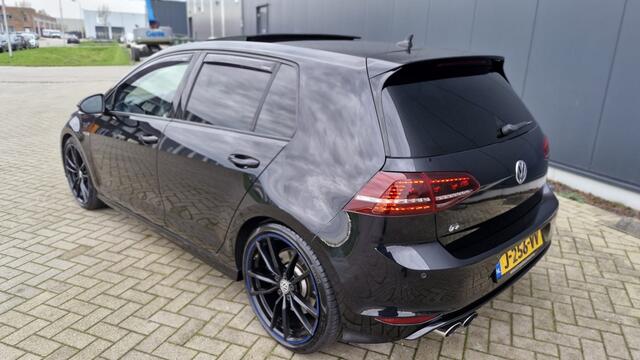 Volkswagen GOLF 2.0 TSI R 4M