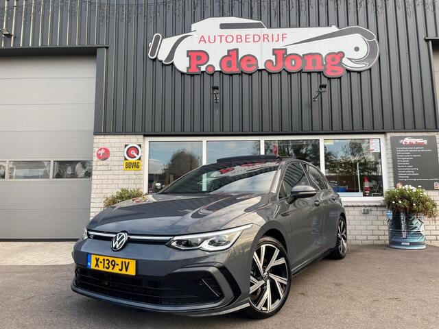 Volkswagen GOLF 1.5 eTSI R-LINE, Trekhaak, Panoramadak, Carplay, IQlight, Stoel/Stuur verw.