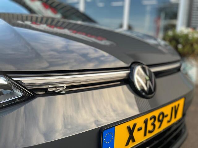 Volkswagen GOLF 1.5 eTSI R-LINE, Trekhaak, Panoramadak, Carplay, IQlight, Stoel/Stuur verw.
