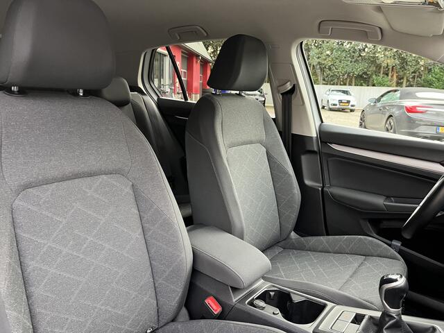 Volkswagen GOLF 1.5 TSI 130PK Life Dealer Onderhouden 1e Eign.