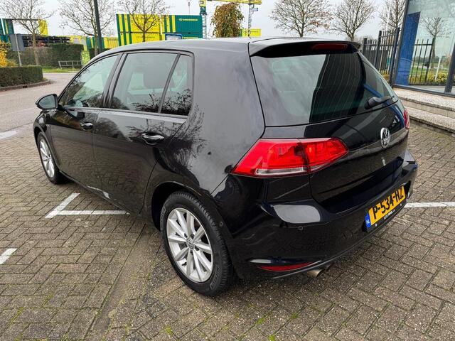 Volkswagen GOLF 1.4 TSI ACT Connected App Conn. | Cruise Contr. |