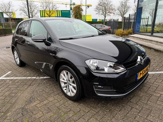 Volkswagen GOLF 1.4 TSI ACT Connected App Conn. | Cruise Contr. |