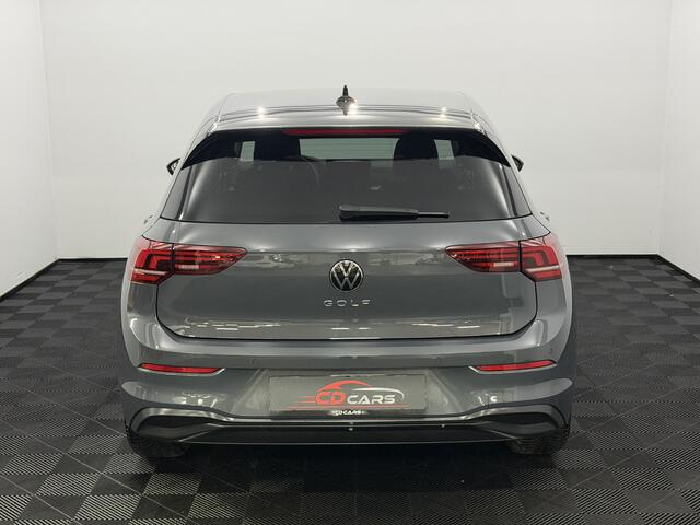 Volkswagen GOLF 1.5 TSI Life Business Clima, Apple carplay, Parkeersensoren, Stoelverwarming, Sfeerverlichting, Led, Keyless start, 2 jaar garantie