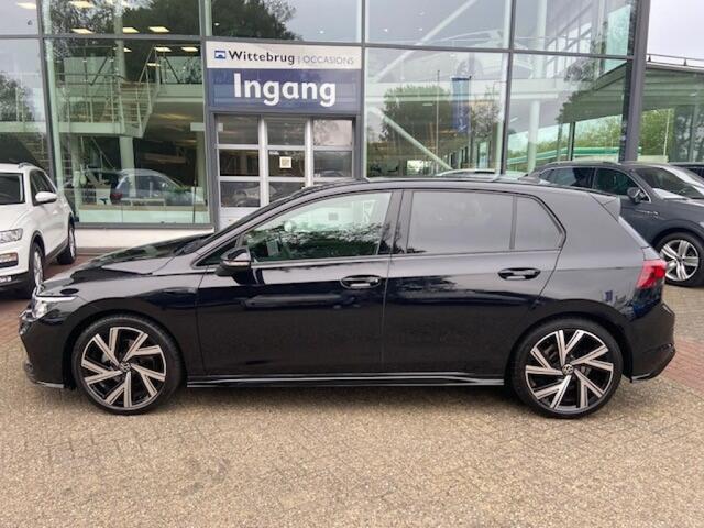 Volkswagen GOLF 1.5 eTSI R-Line Business / Camera / 18 Inch / Adaptive cruise /