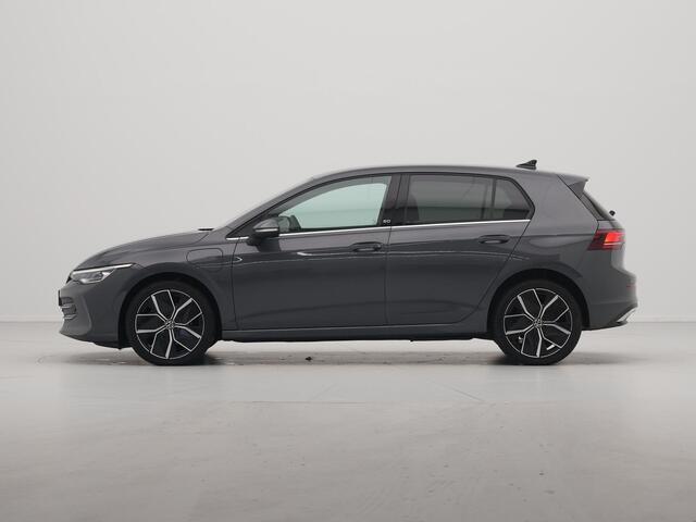 Volkswagen GOLF 1.5 eHybrid 204pk 50 Edition Navigatie Camera Stoelverwarming Carplay Stoelmassage 143