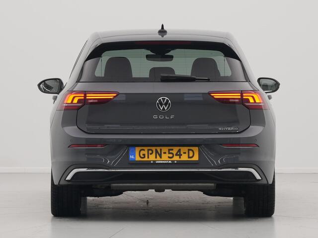 Volkswagen GOLF 1.5 eHybrid 204pk 50 Edition Navigatie Camera Stoelverwarming Carplay Stoelmassage 143
