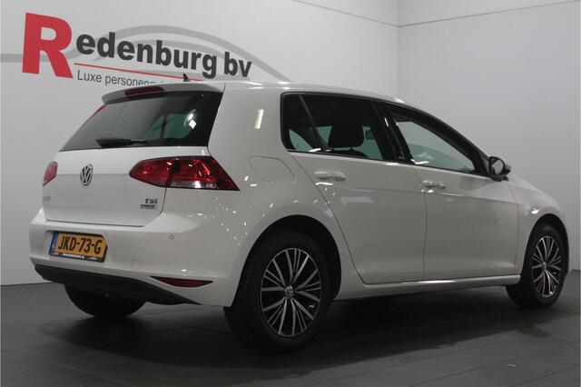 Volkswagen GOLF 1.2 TSI Trendline - Navi / Bluetooth / Camera