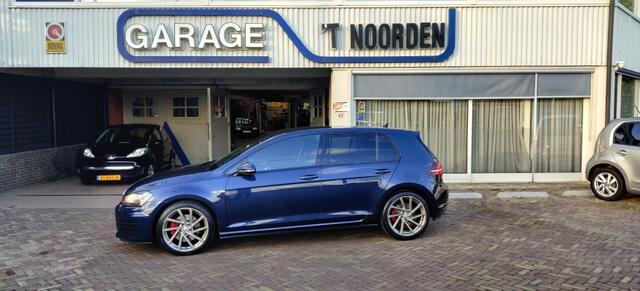 Volkswagen GOLF 2.0 TSI GTI DSG 5 Deurs , Navi , PDC