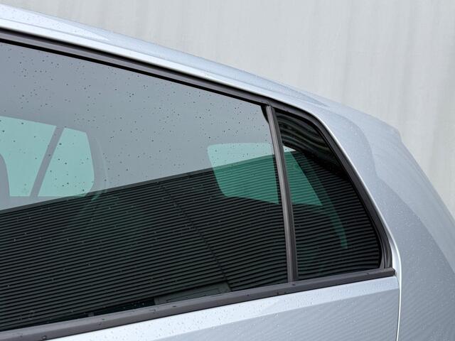 Volkswagen GOLF 1.0 TSI Comfortline Business Aut. /Cam. /Navi