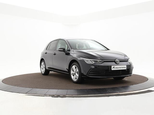 Volkswagen GOLF 1.0 eTsi 110pk DSG Life · Apple/Android Car Play · Navi · P-Sensoren · ACC · DAB · 16'' Inch · Garantie t/m 17-04-2027 of 100.000km