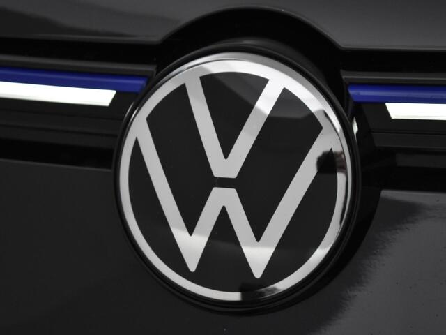 Volkswagen GOLF 1.4 245pk DSG eHybrid GTE · Apple/Android Car Play · Navi · Head-Up Display · P-Sensoren · Park Assist · 17'' Inch · Garantie t/m 20-01-2027 of 100.000km