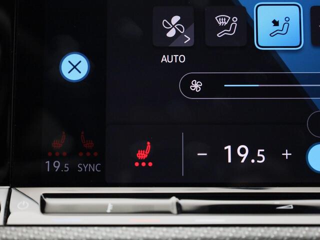 Volkswagen GOLF 1.5eTSI/150PK R-Line Blackstyle DSG · Panoramadak · Camera + Parkeersensoren · Stoel-& stuurverwarming · Garantie tot februari 2026