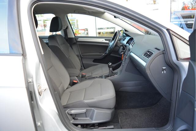 Volkswagen GOLF 1.0 116PK TSI Comfortline Executive | Orig. NL | DAB+ | CarPlay | NAP |