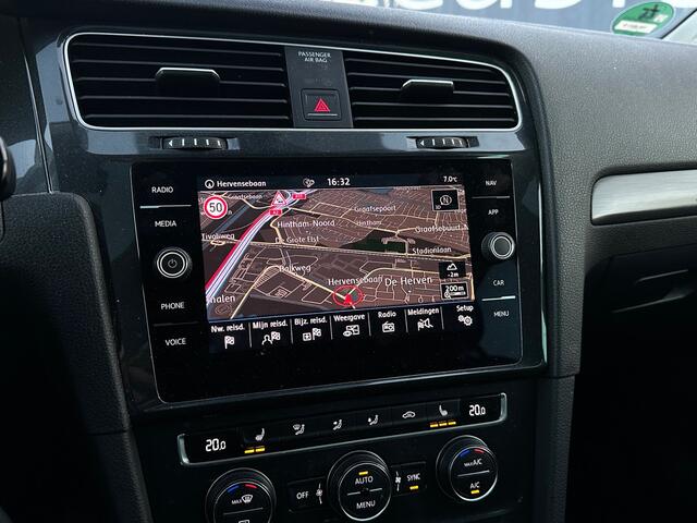 Volkswagen GOLF 1.0 TSI 110pk Comfortline Business Panoramadak LED