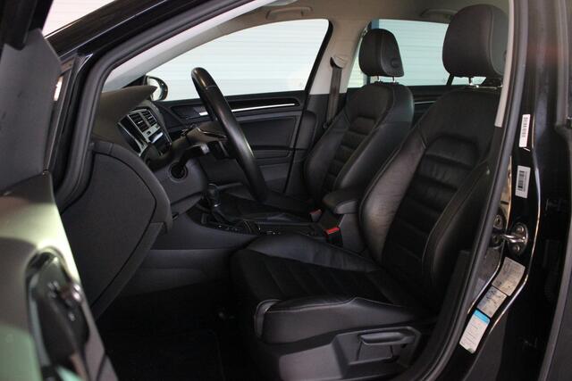 Volkswagen GOLF 1.5 TSI Highline / R-Line Full LED | Adapt. Cruise | Carplay | Stoelverw. | Leder | 19" LMV | PDC V+A