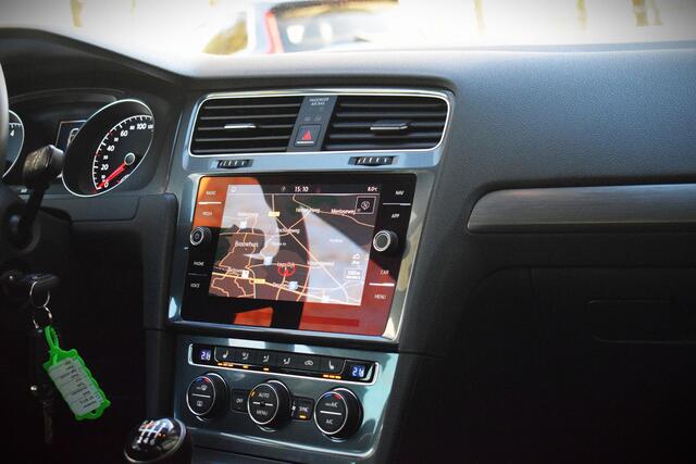 Volkswagen GOLF 1.0 TSI Comfortline Business |ACC|